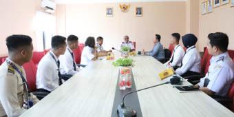 Lima Taruna/i PKTJ Menandatangani Kontrak Kerja dengan CV Setiawan Spooring