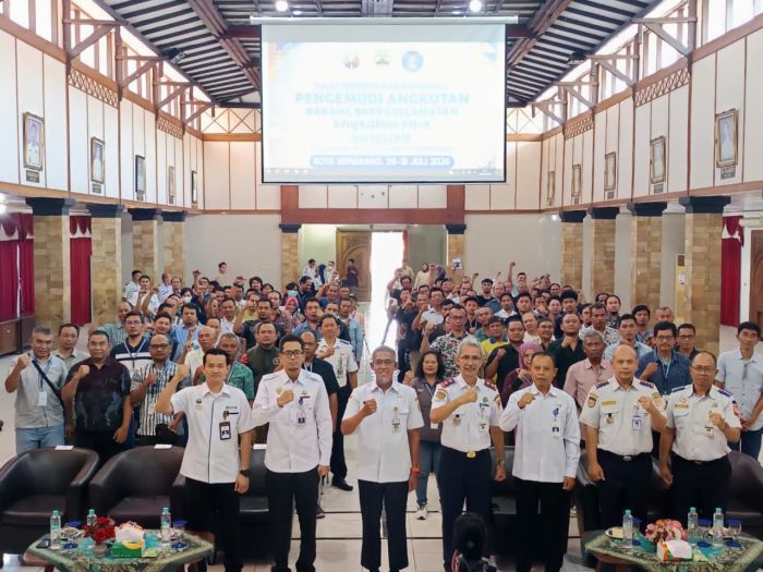 PKTJ Bekerja Sama dengan BPPTD Mempawah Melaksanakan Diklat Pemberdayaan Masyarakat Pengemudi Angkutan Barang Berkeselamatan Angkatan VII-X Tahun 2026
