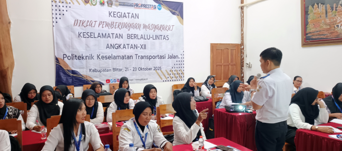 PKTJ Selenggarakan Diklat Keselamatan Berlalu Lintas di Blitar: Menanamkan Kesadaran Sejak Dini untuk Masyarakat